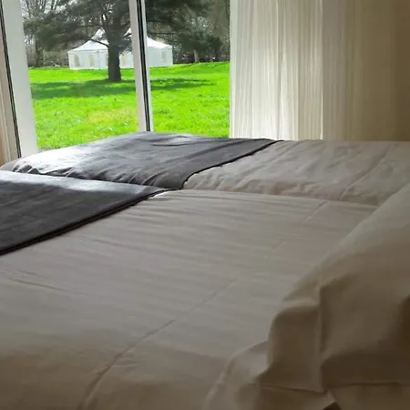 ホテル Du Chatel Les Billettes 3*