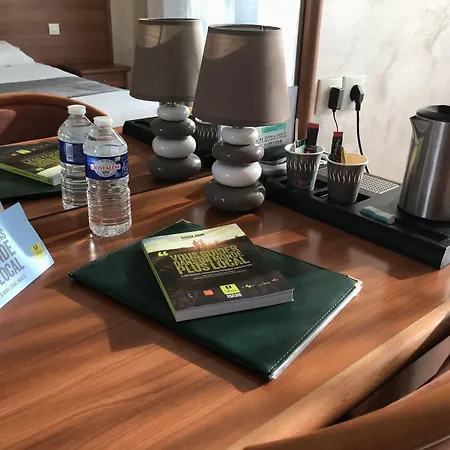 Hotell Du Chatel Les Billettes Nangis