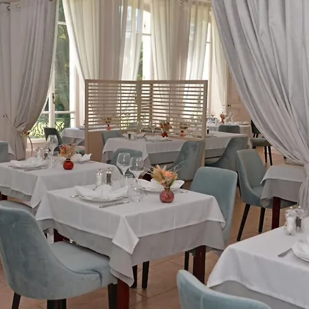 Du Chatel Les Billettes Hotel Nangis