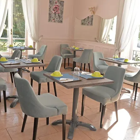 Du Chatel Les Billettes Hotel